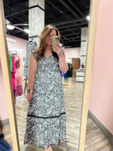 Load image into Gallery viewer, Fully Bloomed Maxi Dress