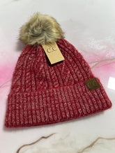 Load image into Gallery viewer, Soft cuff cable knit Pom beanie