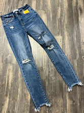 Load image into Gallery viewer, Reagan High Rise Skinny Jean