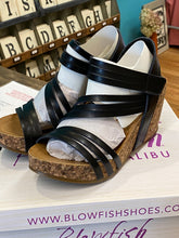Load image into Gallery viewer, Blowfish wedge sandal